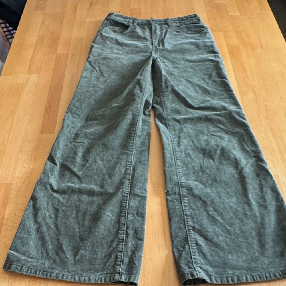 Pilcro Wide Leg Pants in Olive Green